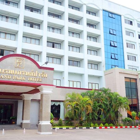 Grand Park Hotel Nakhon Si Thammarat Exterior foto