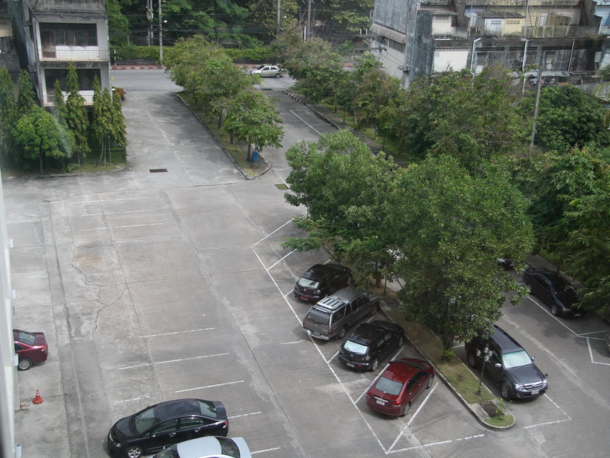 Grand Park Hotel Nakhon Si Thammarat Exterior foto
