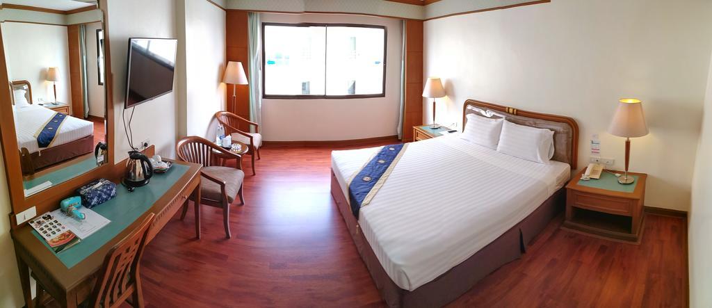 Grand Park Hotel Nakhon Si Thammarat Exterior foto