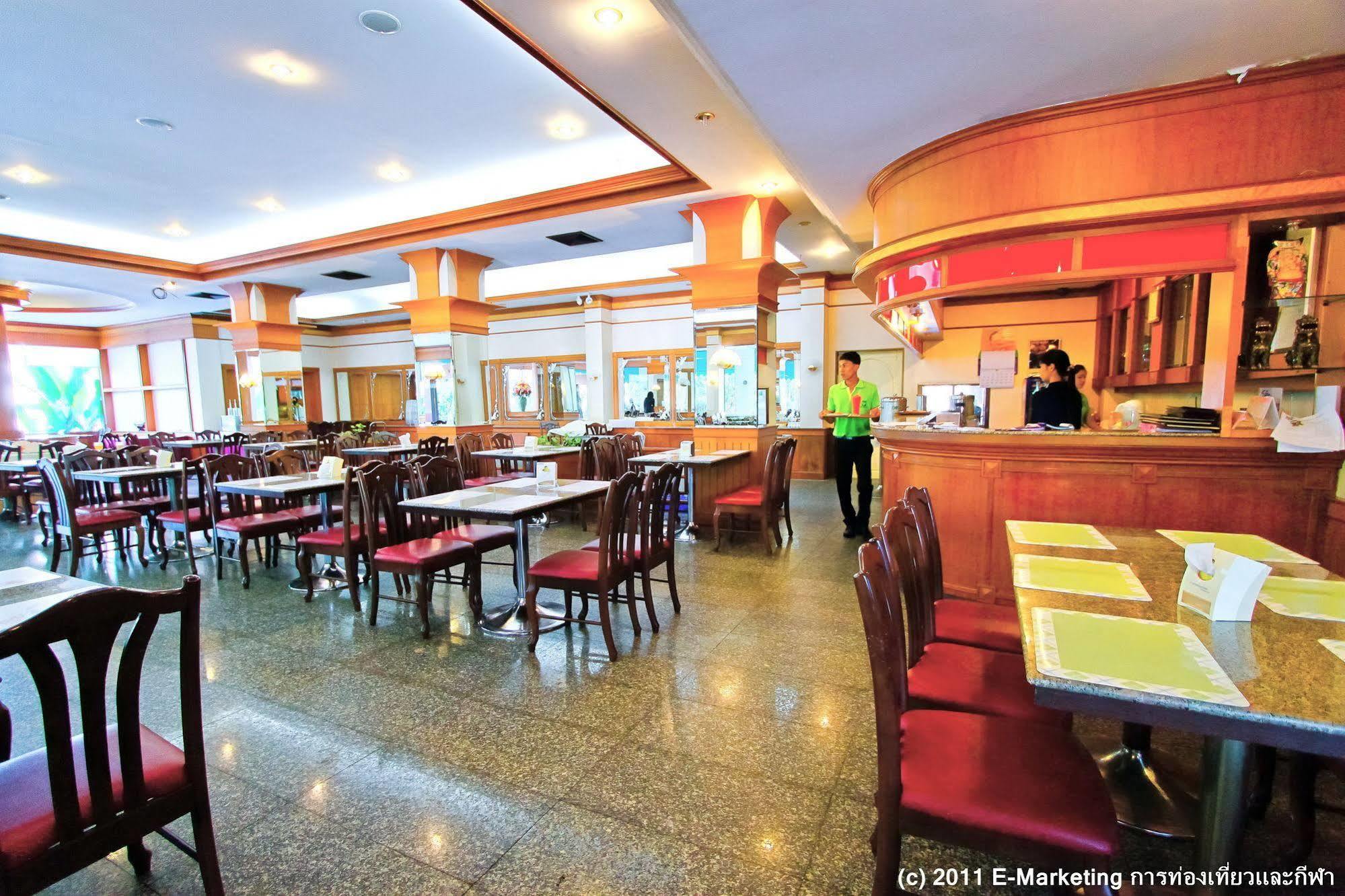 Grand Park Hotel Nakhon Si Thammarat Exterior foto