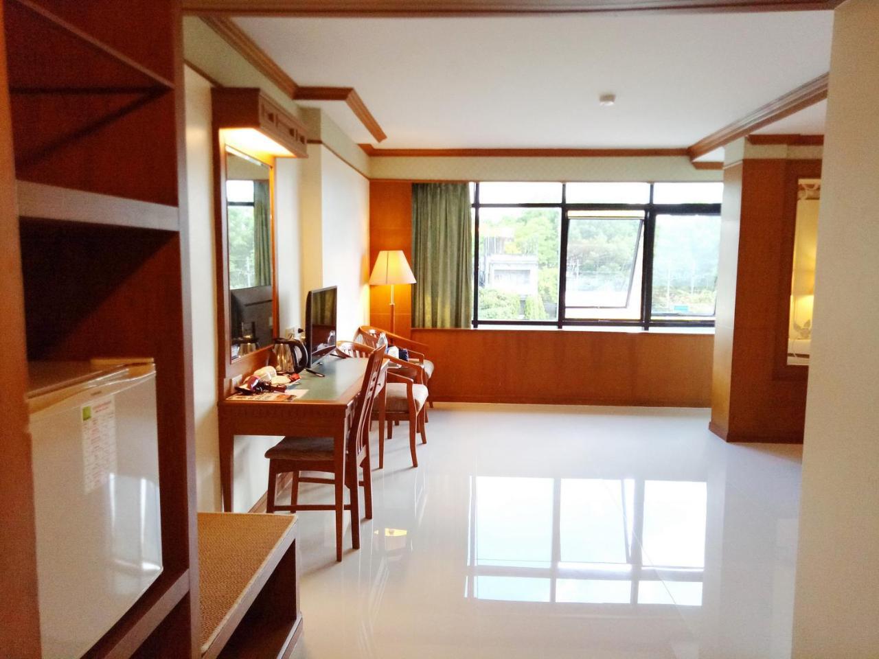 Grand Park Hotel Nakhon Si Thammarat Exterior foto